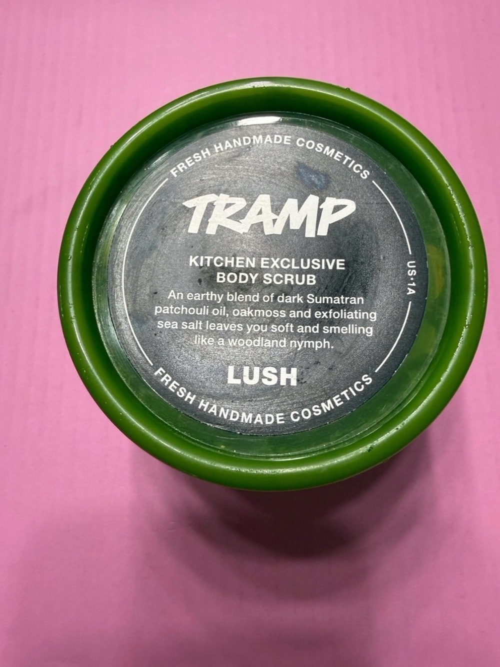 Lush Tramp Body Scrub – Green with Black Lid